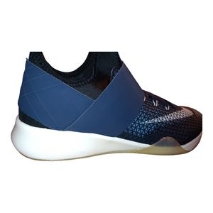 Nike zoom women's training running shoes size 9.5 EUC